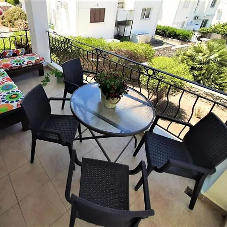 Ac's Renovated Flat Catalkoy Girne Διαμέρισμα Agios Epiktitos